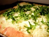 Ricetta Pizza con le patate, gorgonzola, rucola e olio al rosmarino