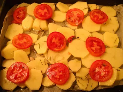 Una cena veloce e sana (?) da studente: Salmone al forno con sfoglie di patate - foto 2